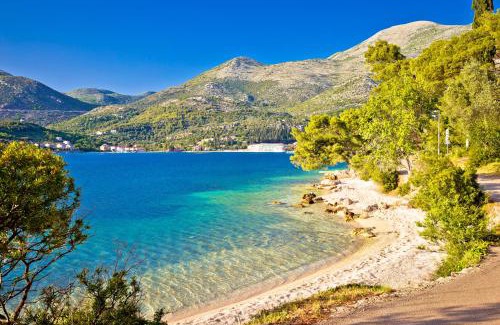 Slano Apartment | 150m to Beach - Free Parking - Garden View