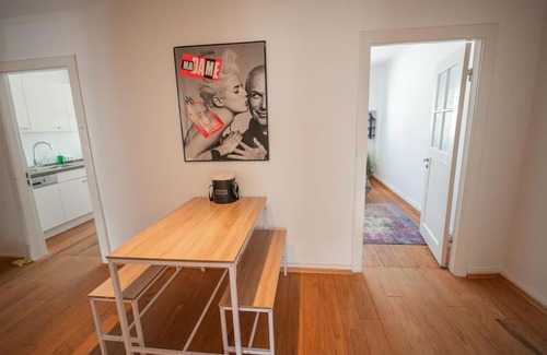 Borgfelde Apartment | 150qm LOFT, Tischtennis, Tischkicker