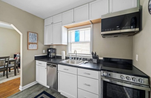 Waveland Park House | 1519 46th Street/Des Moines, IA 50311