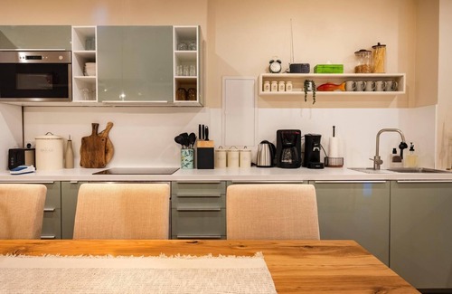 Mitte Apartment | 152 m ² Design Apart/10 pers./near Alex/children/parking lot