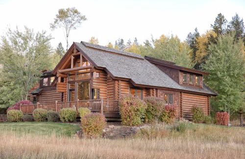 Victor House | 16 Blackfoot Trail