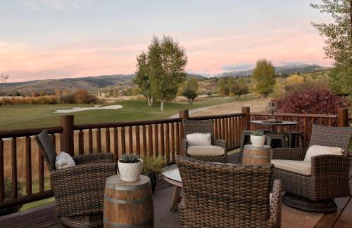 Victor House | 16 Blackfoot Trail