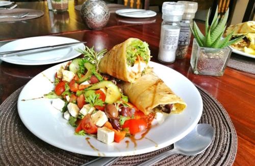 Beaufort West House | 17 on Bird Guest House