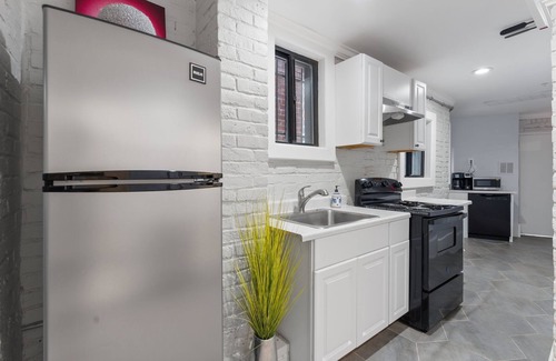 Dupont Circle Apartment | 1731 unit 1