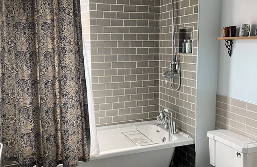 Wimborne Hotel | 1777 The Albion