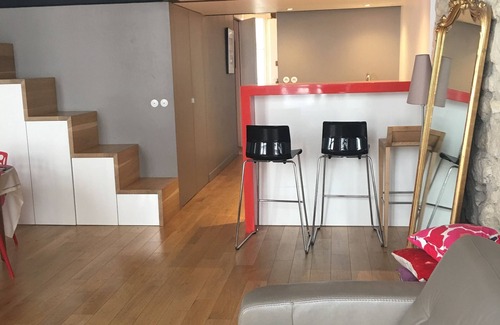 Arsenal Apartment | 17th CENTURY MANSION in MARAIS CENTER near SEINE RIVER.