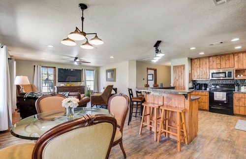 Van Alstyne House | 18-Acre Texas Ranch AS SEEN ON HGTV!