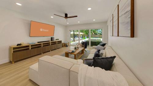 Seminole House | 18 Guests Pool Pickleball Volleyball