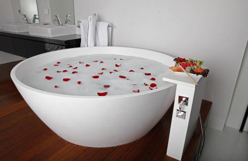 Hamra Hotel | 1866 Court & Suites Hotel