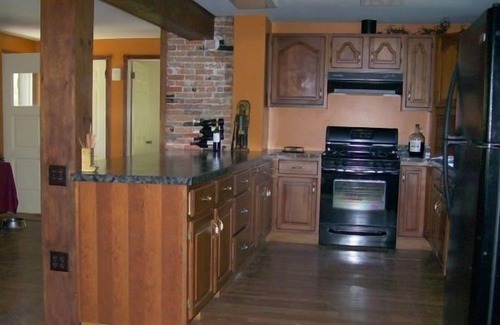 Milan House | 1870 Victorian Inn, minutes from Cedar Point