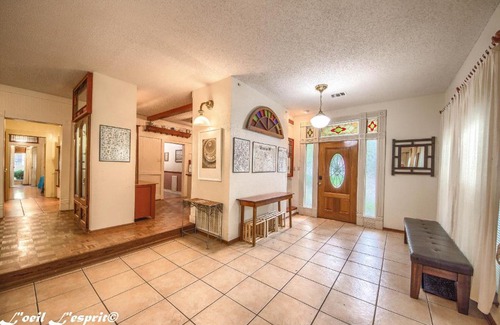 New Braunfels House | 1880 Market Plaza Haus TS 360