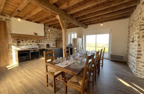 Ygrande Cottage | 18th Century Renovated Farmhouse - Modern Comfort and Old-World Charm