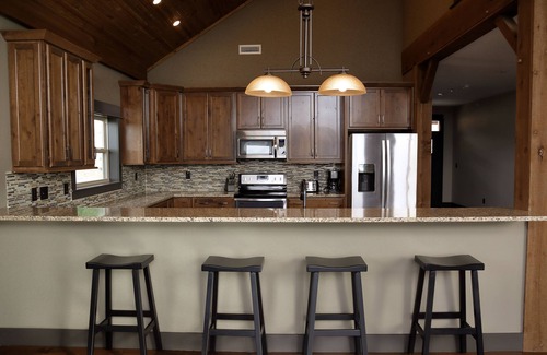 Indian Point House | #19 - 7 Bedroom (Antlers Resort)