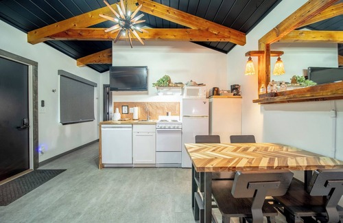 Pinnacles Entrance Badlands Hotel | 19-Hansen Inn & Cabins, Cabin Suite, 1 King, 1 Queen, Sleeper Sofa, Dog Friendly