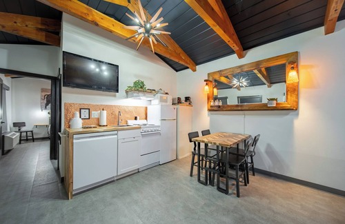 Pinnacles Entrance Badlands Hotel | 19-Hansen Inn & Cabins, Cabin Suite, 1 King, 1 Queen, Sleeper Sofa, Dog Friendly