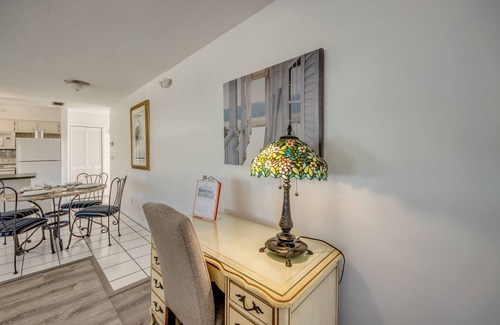 Mid Island Apartment | 190 Anchorage Unit B - Lovely Unit by the Beach!
