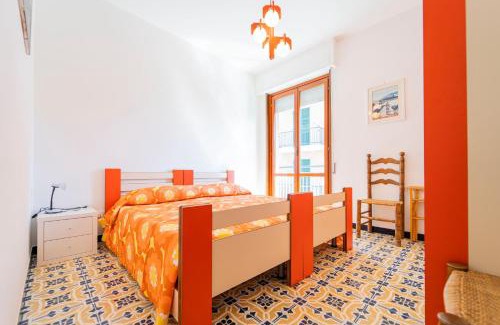 Cavi Apartment | 194 - A casa di Andrea, Cavi di Lavagna a soli 80metri dal mare - PARCHEGGIO PRIVATO SOLO PER AUTO DI DIMENSIONI RIDOTTE O MOTO