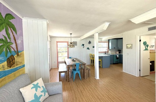 Treasure Island House | 1950s Retro Inspired 3 Bedroom/2 Bath Beach House
