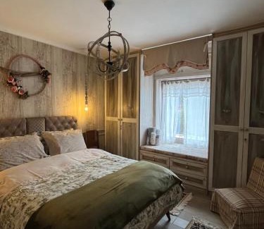 Karpenisi House | 1957 To Rodo kai to Roido