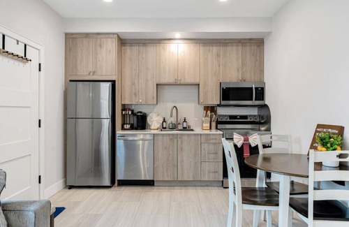 Wedgwood House | 1b1b Cozy Unit in Ravenna close to U District