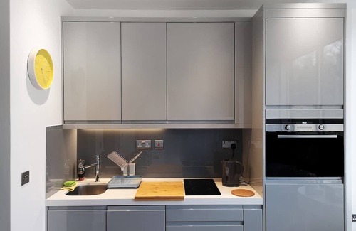 Hanger Hill Apartment | 1Bed Flat-Gym & Open Workspace
