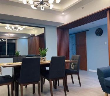 San Fernando Apartment | 1BEDROOM Unit at Azure north With Netflix up to 6PAX