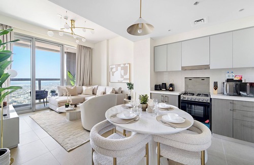 Madinat Zayed Apartment | 1BR 3802 Forte Tower 2