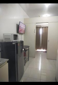 Las Pinas Hotel | 1br condo 25mins to NAIA SMDC South