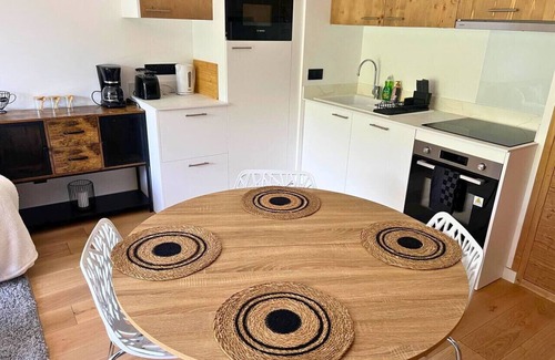 Saint-Gervais-les-Bains Apartment | 1BR Flat at St Gervais with Mountain Views