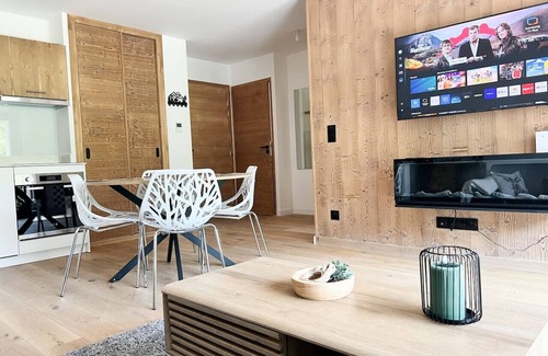 Saint-Gervais-les-Bains Apartment | 1BR Flat at St Gervais with Mountain Views