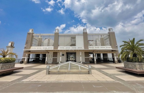 Paco Condo | 1BR Gem in MNL w/Pool, Fast WiFi, Netflix Near Luneta US Embassy & Intramuros