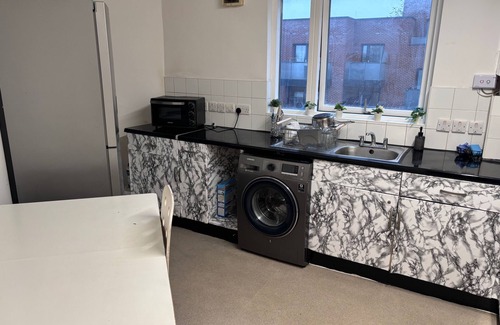 Stonebridge Apartment | 1br-sleeps4-35mintocentrallondon-40mintoheathrow