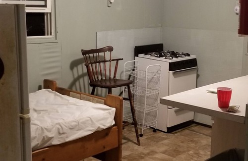 Wildwood Apartment | 1BRpet/420FriendlyCloseToBeachSundeckSmartTV,Aug/SeptDealsPromWkndsSeniorWks"21"