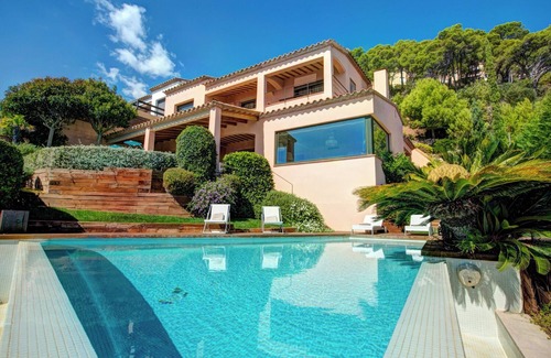 Llafranc Villa | 1PINEL 01 - Spectacular house with private pool and sea views, located in Llafranc