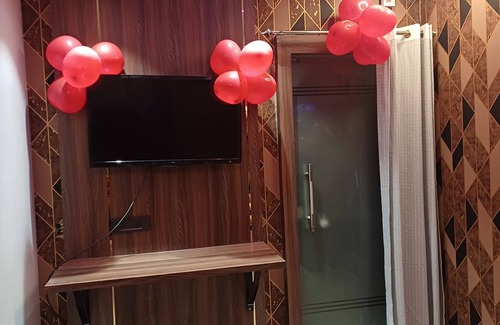 Preet Vihar Apartment | 1RK Studio Flat Near Nirman Vihar, Preet Vihar, Laxmi Nagar, East Delhi