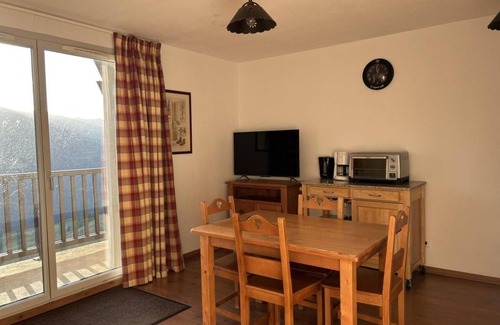 Peyragudes Apartment | 1st floor, balcony, tv, ski locker, 32m², Peyragudes
