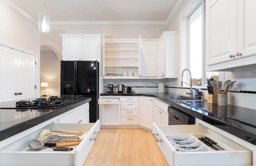 Northwest Portland House | 1st Floor BR｜Garage&Street Parking｜Dedicated Workspace｜Spacious Backyard #42048