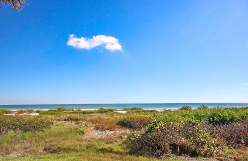 Sanibel Apartment | 1st Floor Sanibel Island Condo Steps From The Gulf Of Mexico 5C1