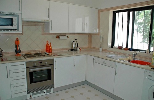 Alvor Apartment | 1st Flr Sea View Apartment Set In Landscaped Gardens With Communal Outdoor Pool