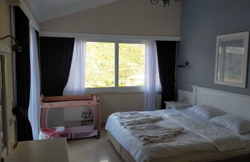 Kargicak Villa | 2+1 2B2B Luxury Villa in Goldcity Hotel