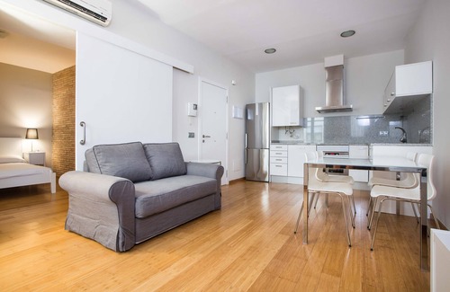 el Mercadal Apartment | 2 + 1 apartment in Girona