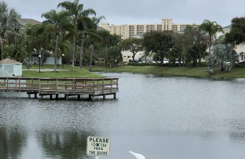 Bella Vista Condo | 2/2 Condo 1-st floor,Carlin Park, 7-8 min walk distance to beach/ Atlantic Ocean