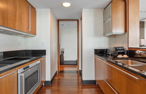 City Center Apartment | 2/2 Direct Ocean at the Setai