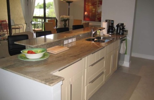 Delray Beach Condo | 2/2 In Brand New Condition In Delray Beach 1 Mile From The Beach