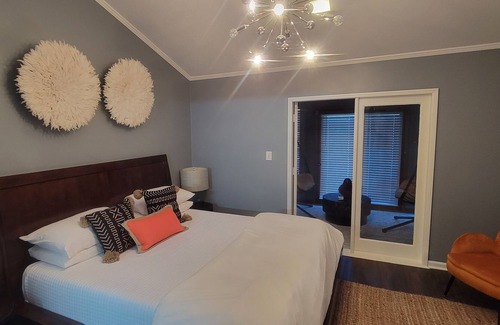 Monroe County House | 2.2 Miles from Shoppes at Rivers Crossing in highly sought after North Macon