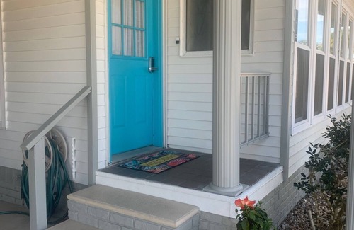 The Villages House | 2/2 on Golf Course - Community Pools & PET Friendly!