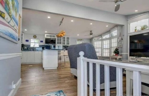 Hutchinson Island South House | 2/2 Piece of Paradise