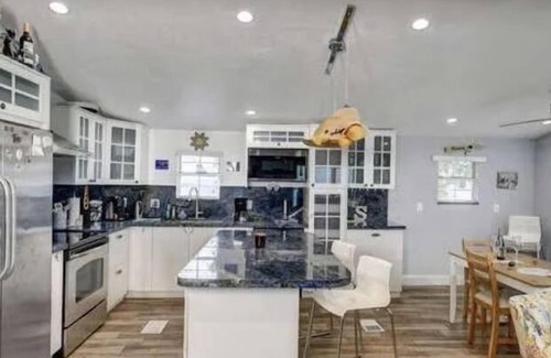 Hutchinson Island South House | 2/2 Piece of Paradise