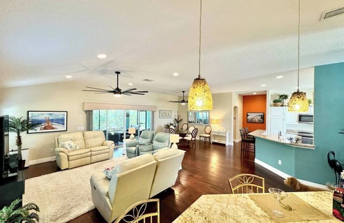 Dunedin House | 2/3 in The Village of Dunedin