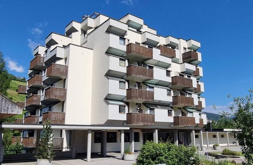 Savognin Apartment | 2.5 room apartment for 1 - 4 people with a view of the village of Savognin